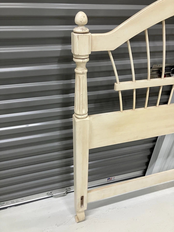 Ethan Allen Country French Wheatback Queen Bed 26-5630 647 Brittany - Image 3 of 4