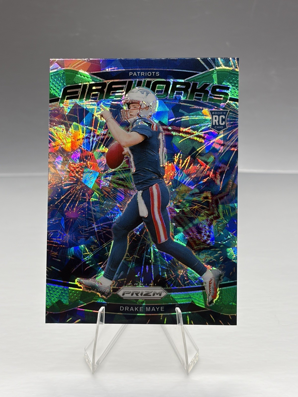 2024 Panini Prizm - Fireworks Drake Maye #22 Green Ice Prizm (RC)