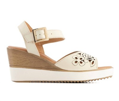 Andrea Women's Ankle Strap Sandal Size 6