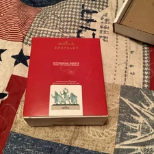 Hallmark  Hitchhiking Ghosts  Disney Haunted Mansion Keepsake Ornament 20 READ