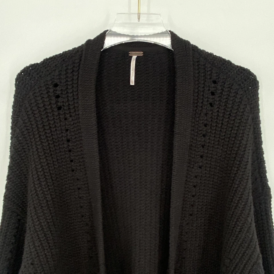 Cárdigan suéter Free People NIghtingale para mujer grande negro holgado grueso tejido Foto 2 de 4