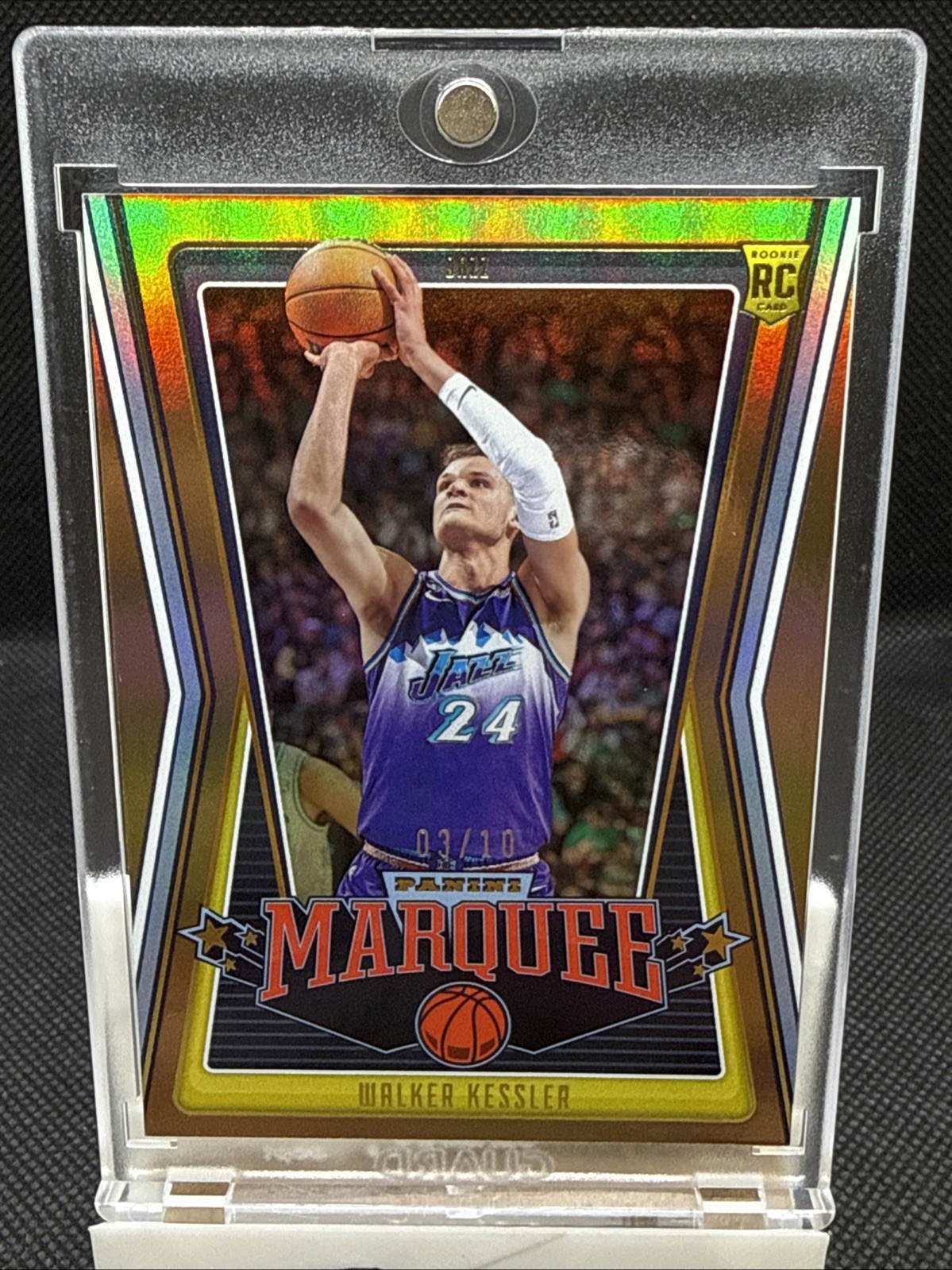 2022-23 Panini Chronicles - Marquee Walker Kessler #241 Gold /10 (RC)