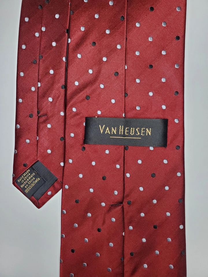 Corbata Van Heusen / Lunares rojos / 100 % seda / L-57 pulgadas y W-3,75 pulgadas Foto 4 de 4