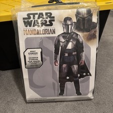 Disney Star Wars The Mandalorian Costume Men  s Standard 44 New