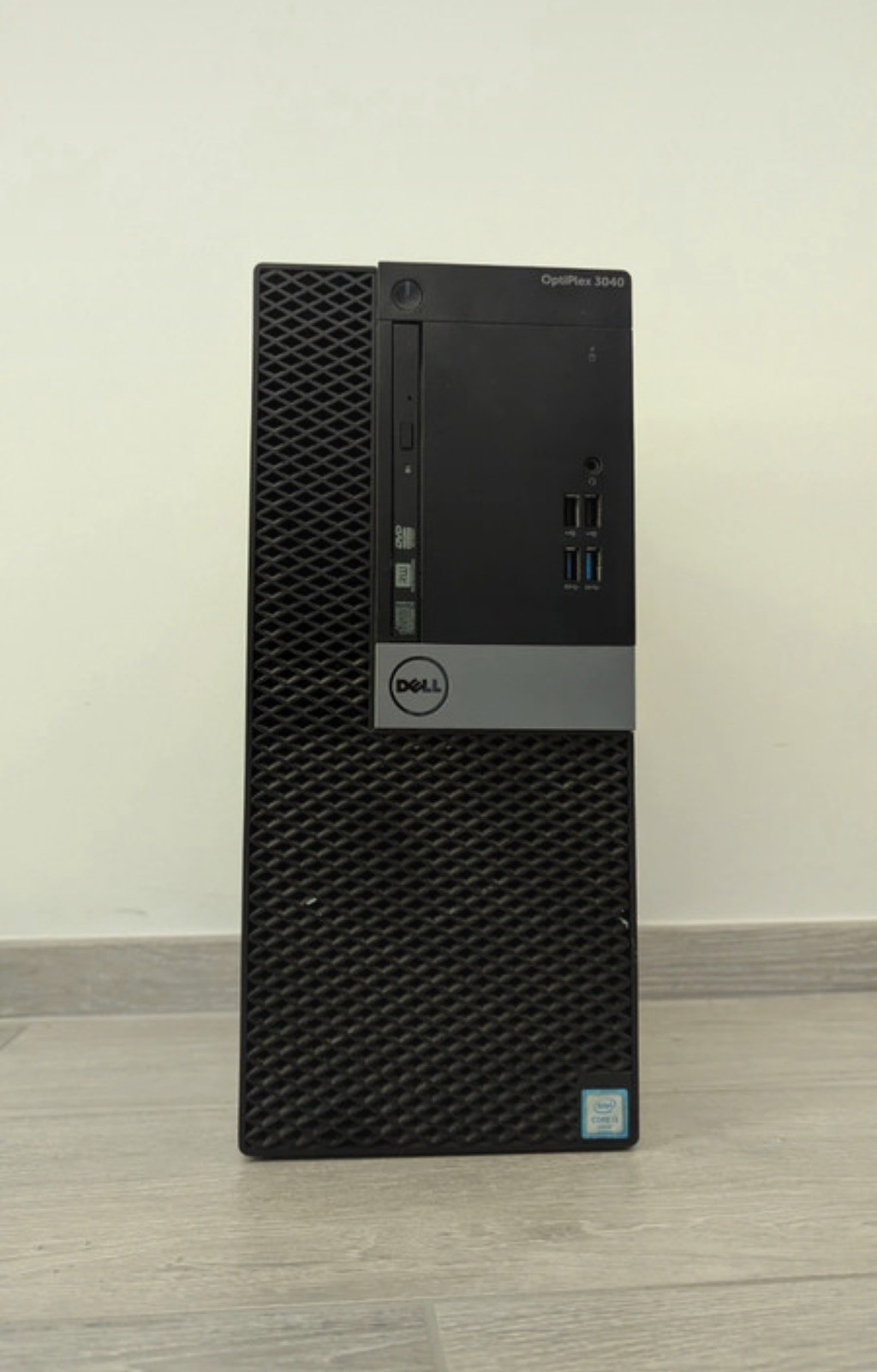 Pc Desktop Fisso Optiplex 3040 Intel Core i3 3.70 ghz Ssd 250 Gb 8 gb ram