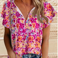 BOUTIQUE NWOT  FLORAL BRIGHT COLOR V NECK MULTIPLE SIZES