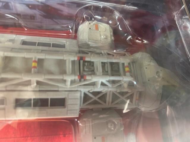 Picture 4 of 5