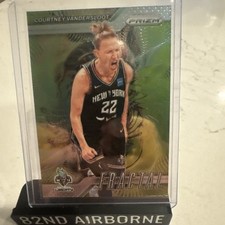 2019 Panini Donruss WNBA Courtney Vandersloot #8