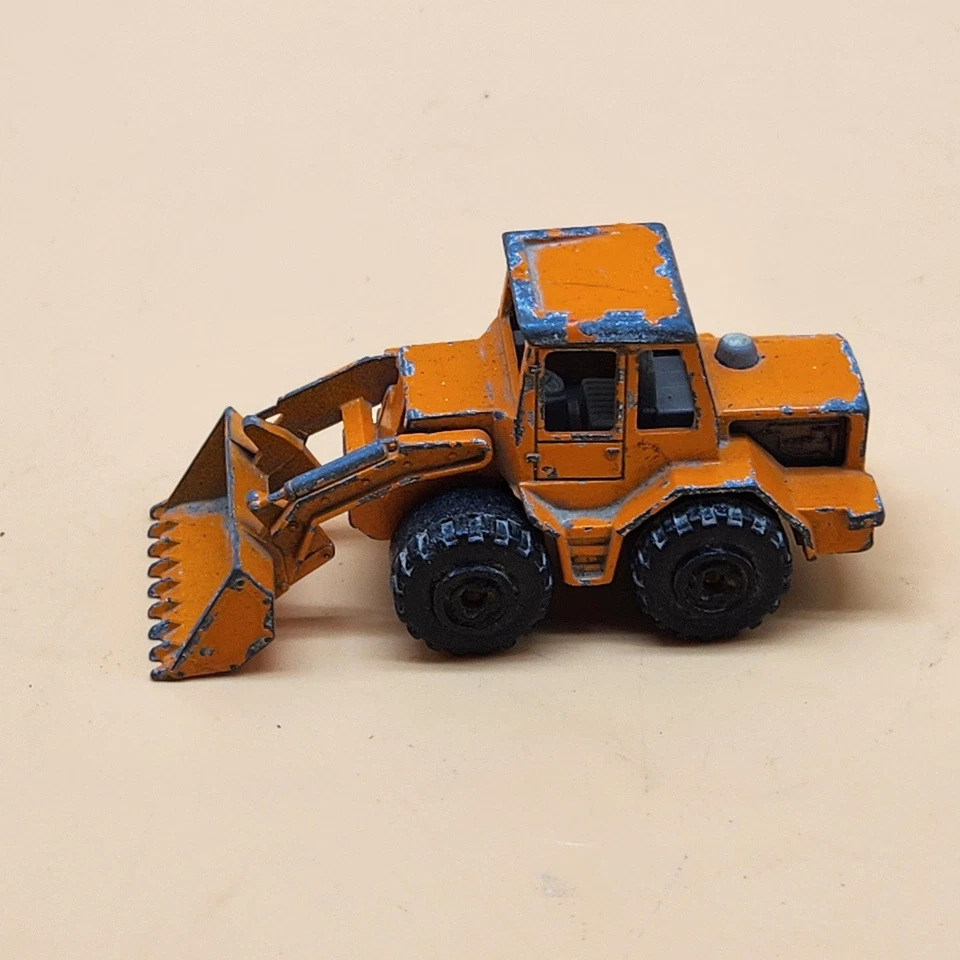 Vintage Majorette France Diecast Front Loader Tractor Construction Vehicle Toy - Image 3 of 4