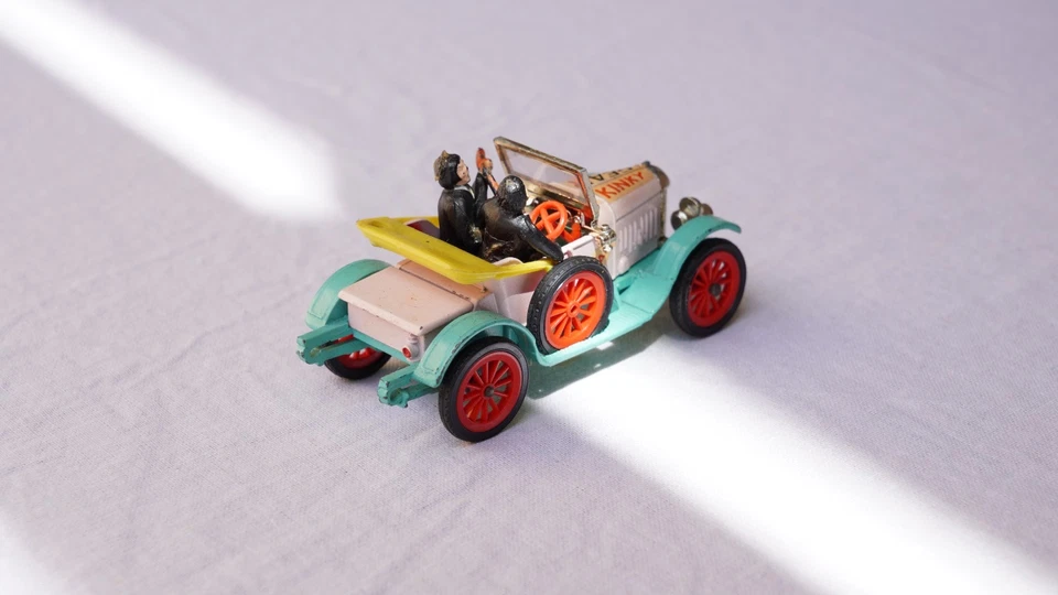 Dinky Toys Meccano The Beatles, 913 Morris Oxford, Intact, Unboxed, See Pics - image 2 of 3