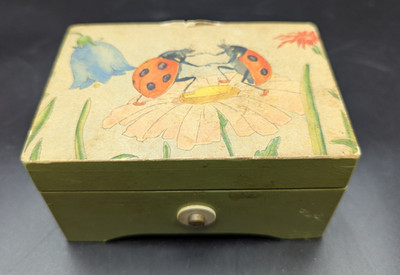 VINTAGE LADOR SWISS WIND UP MUSIC BOX THREE BLIND MICE LADYBUGS DANCING TESTED