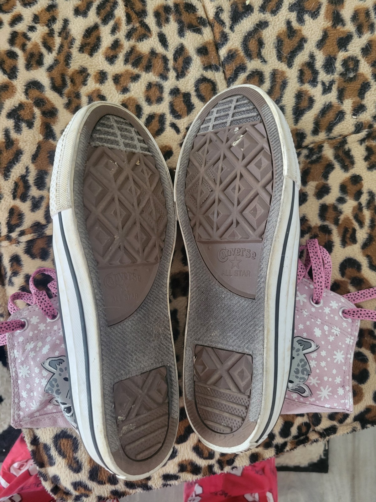 Chuck Taylor Allstat Junior High Top Converse. Pink With A Lepard Size 4. thumbnail 12