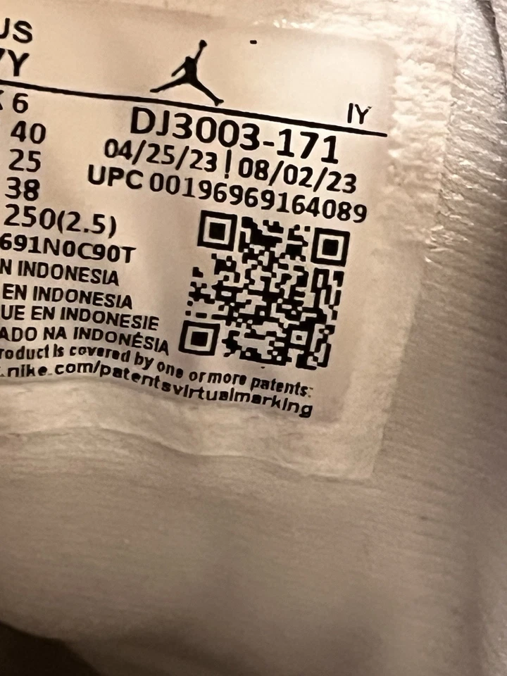 Air Jordan 13 Talla 7y Niños Par Limpio Con Caja Original ¡Envío Al Día Siguiente! Color Trigo Foto 4 de 4