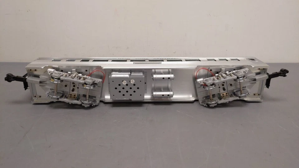 Aristo-Craft 32303 G Scale New York Central Morgan Lewis Streamlined Coach EX - Image 4 of 4