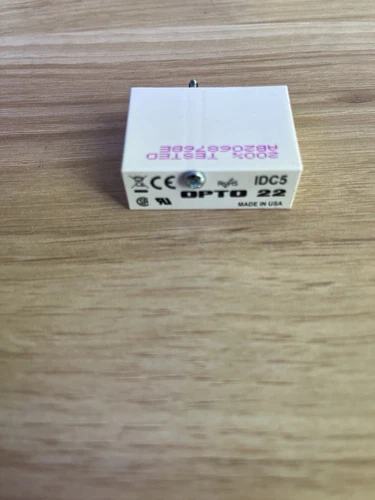 Opto 22 IDC5 Digital Input Module Relay 10 to 32 VDC and 5 VDC Logic