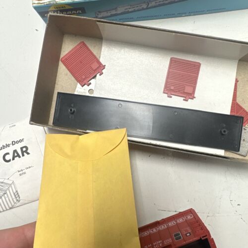 ATHEARN HO Scale Simpson Arcata & Mad River A&MR #1070 DOUBLE DOOR BOX CAR 50' - Bild 5 von 6