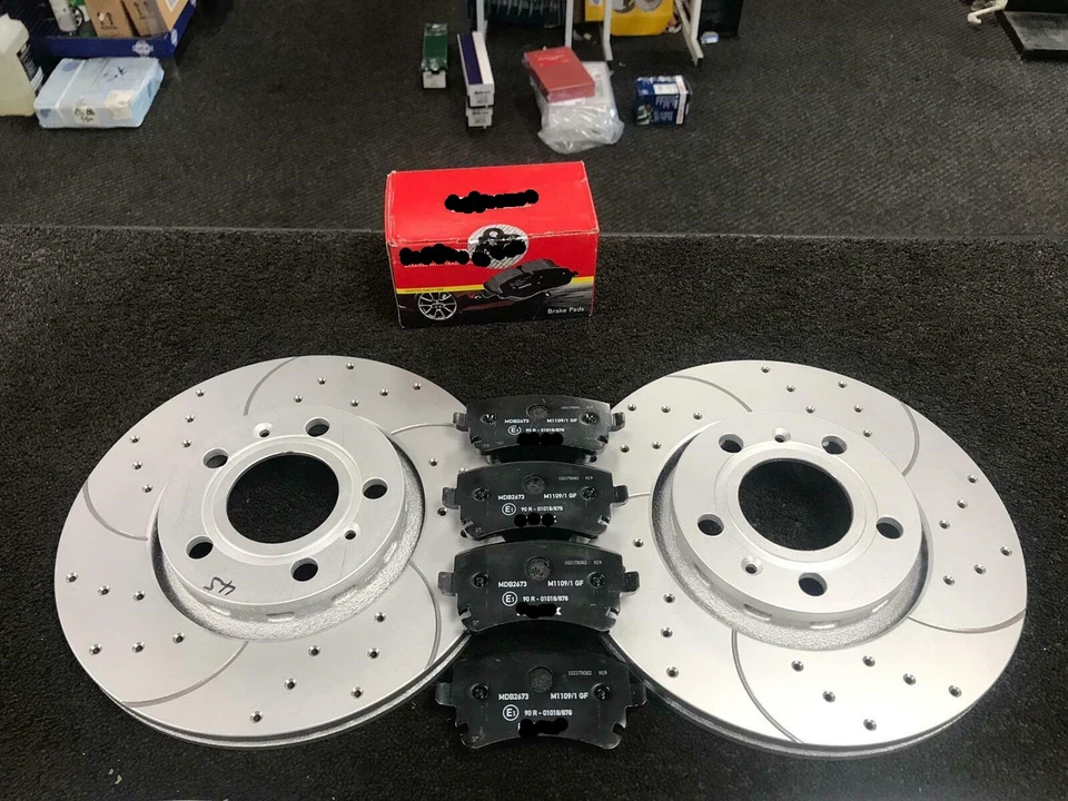 Porsche Cayenne 3.0 3.2 3.6 4.5 4.8 FRONT REAR DRILLED GROOVED BRAKE DISCS PADS - Image 2 of 3