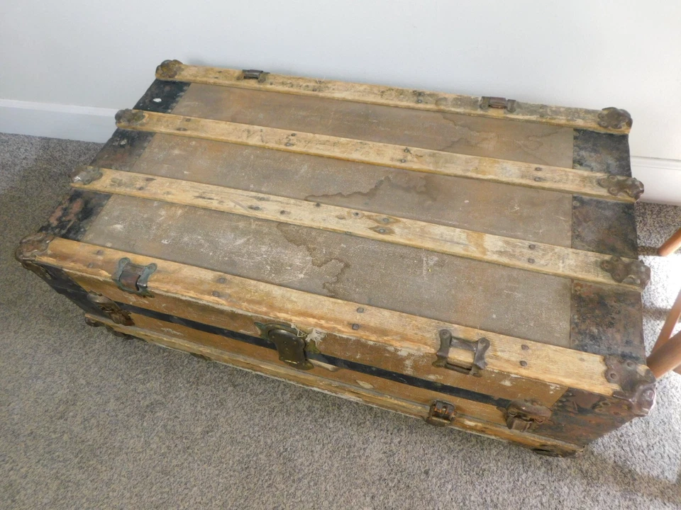Victorian 36" Canvas Flat Top Steamer Trunk 14" Tall Coffee Table Antique 1900's - Image 2 of 4