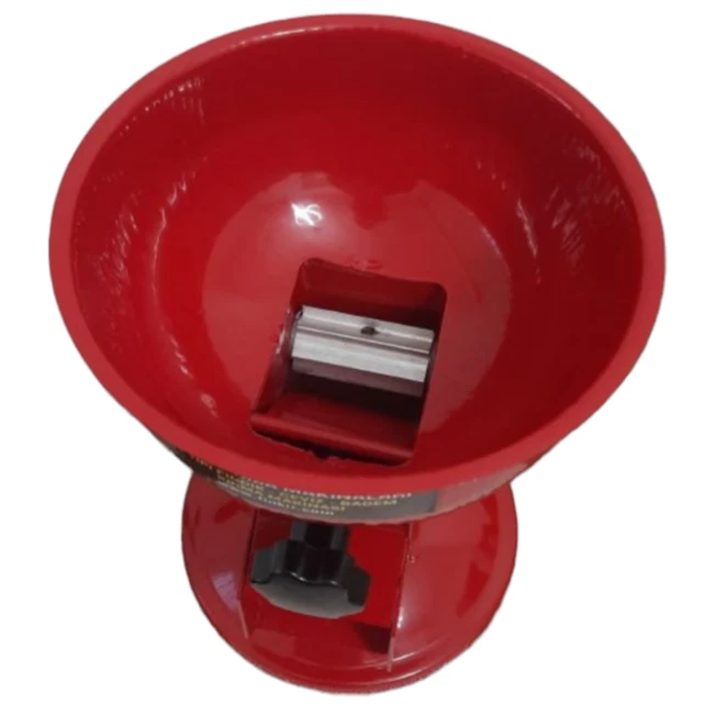 Hand Crank Nutcracker Cracker Tool for Nut Hazelnuts Crushing Machinery Home Use - Image 4 of 4