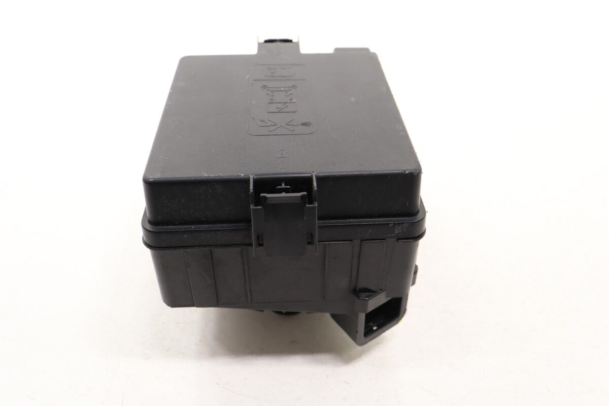 2024 - 2025 CHEVROLET TRAX ENGINE BAY ROOM FUSE RELAY 2024 - 2025 CHEVROLET TRAX ENGINE BAY ROOM FUSE RELAY