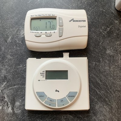 Worcester Bosch Wireless DT1ORF Programmierer und Digistat programmierbarer Thermostat