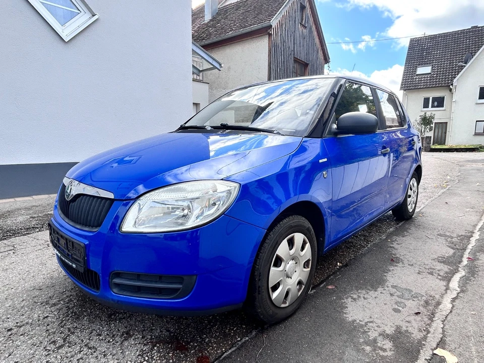 Skoda Fabia 2010 1.2 1.Hand 60PS 8-Fach Bereift - Bild 4 von 4