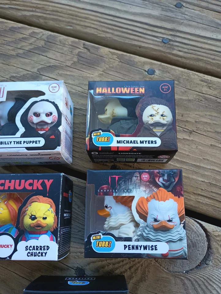 5 Mini Tubbz IT Payaso Sierra Halloween Michael Myers Chucky Pennywise Patos de Goma Foto 2 de 4
