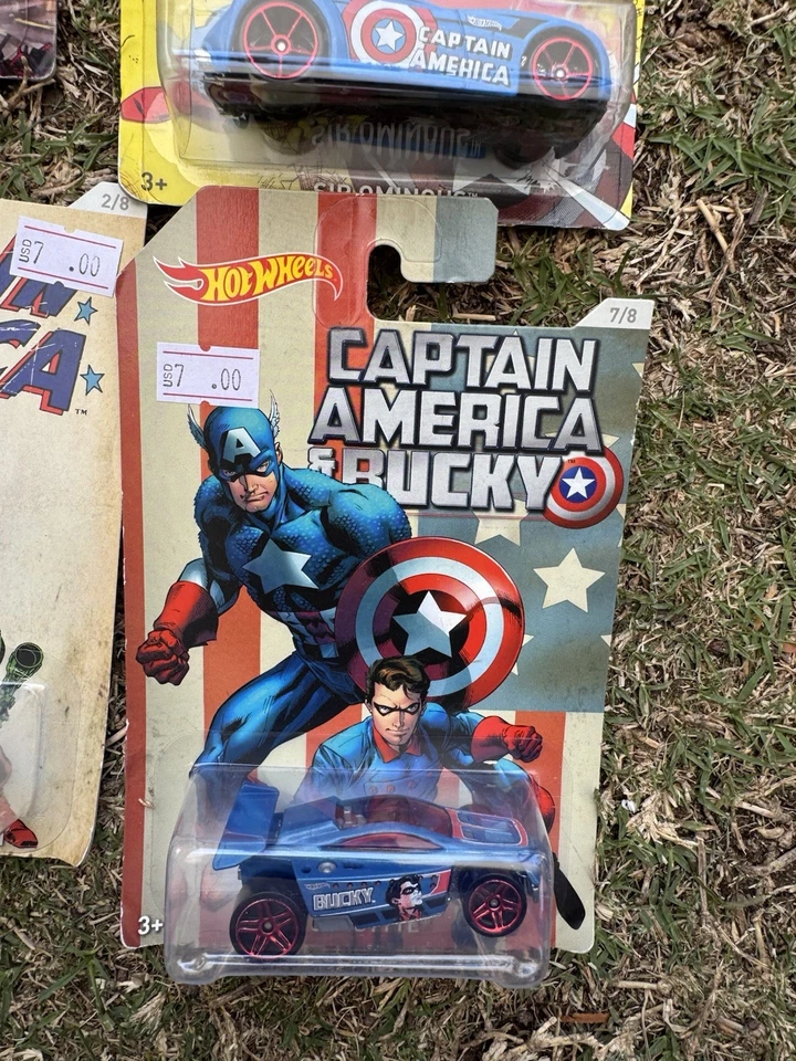 Ford Mustang Mach 1 2016 Hot Wheels Capitán América #2 '70 rojo metálico/sin usar, en caja Foto 2 de 4