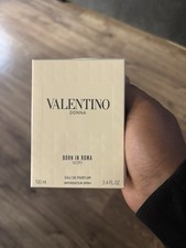 Valentino Born In Roma Ivory Eau de Parfum Spray 3.4 fl oz / 100ml Regular Size