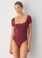 NWT Aritzia Contour Bodysuit Sz L Cordovan Wine Square Neck Short Sleeve Siren