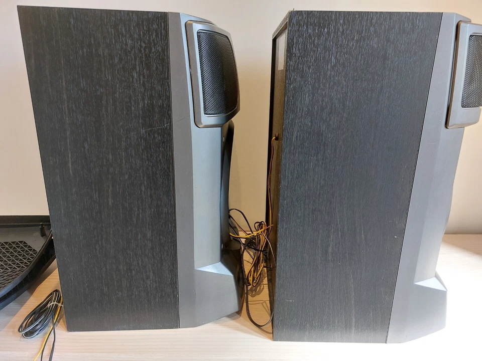 Aiwa FZR-500 Speakers. 100W 7 Inch Sub Black. Tested and Working Perfectly. - Image 2 of 4