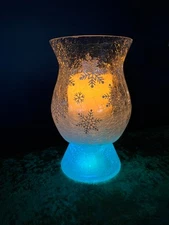 Quatrefoil Mosaic Snowflake Hurricane w/ Flameless Candle & Rotating Colors, New