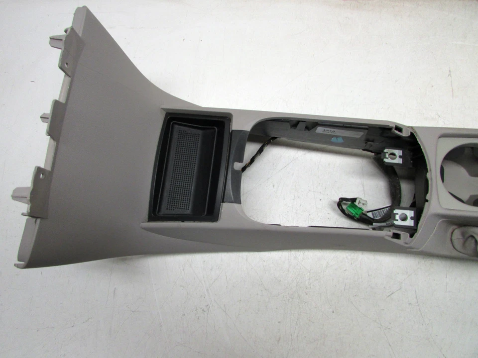 Volvo S40 2006 consola central moldura portavasos con reposabrazos gris OEM 05 06 07 Foto 3 de 4