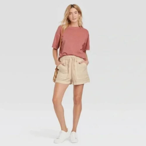 NEW! Universal Thread Plus Size Mid-Rise Tie Waist Linen Utility Shorts, Cream - Picture 3 of 3