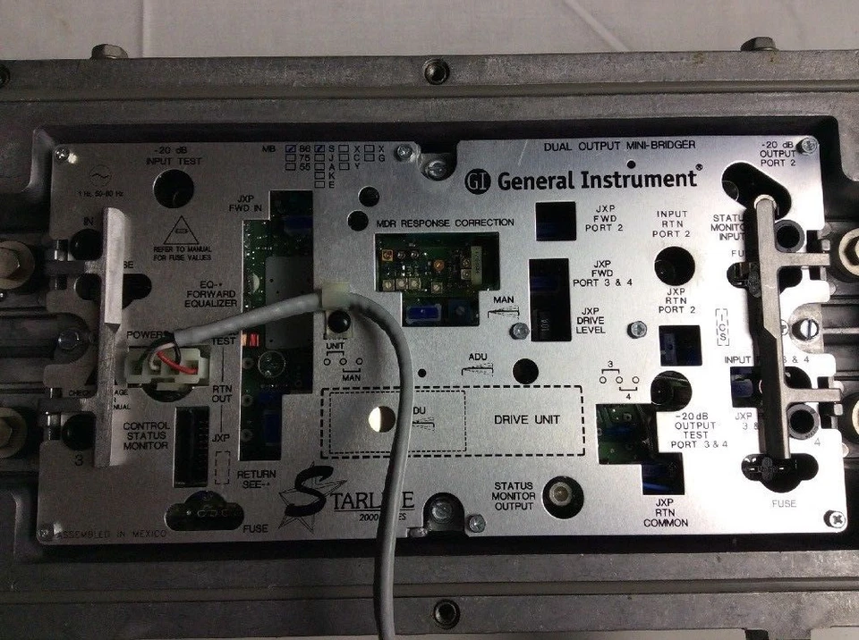Motorola General Instrument Starline Series MB86S/XGAX-HXX-XXX-SC-BXX Amplifier - Image 3 of 4
