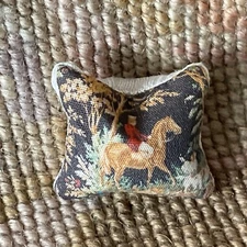 Dollhouse Miniature Bed Sofa Chair Cotton Pillow Cushion Bolster Hunt Print 658