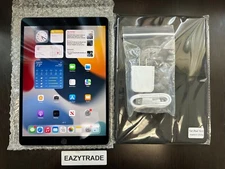 Apple iPad Pro 10.5" 256GB, Wi-Fi - Random color- Bundle - Daily Deal