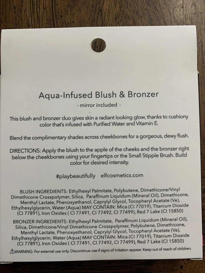 e.l.f, AQUA beauty, rubor y bronceador con infusión de agua, violeta bronceado con espejo  Foto 2 de 4