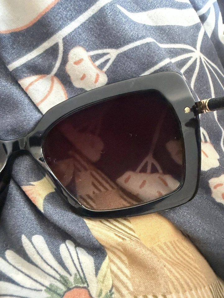 Aspinal of London Calypso Women's Oversized Sunglasses wide fit Black. RRP £175 - Image 3 of 4