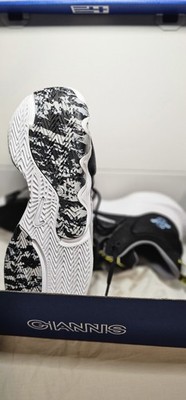Nike Giannis Immortality 2