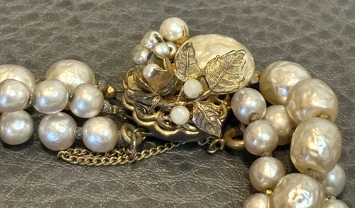 Vintage MIRIAM HASKELL Bracelet Triple Strand PEARL GILT FILIGREE Baroque SIGNED - Bild 10 von 13