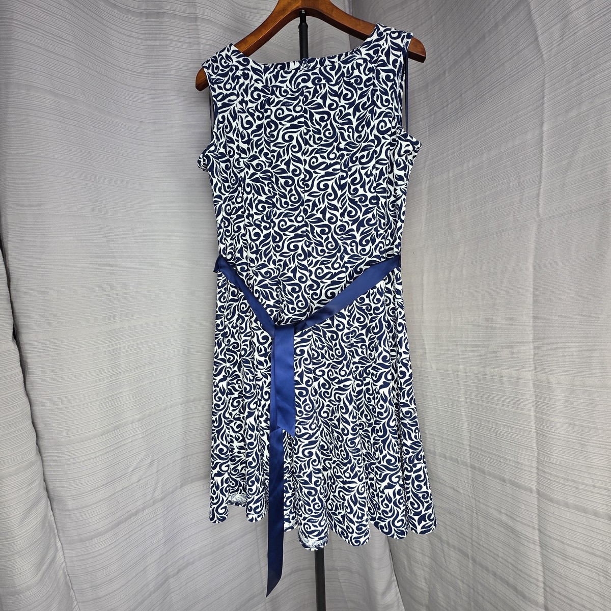 Fit And Flare Navy/White Sleeveless Stretch Dress PXL A-Line Preppy Feminine | eBay Fit And Flare Navy/White Sleeveless Stretch Dress PXL A-Line Preppy Feminine | eBay