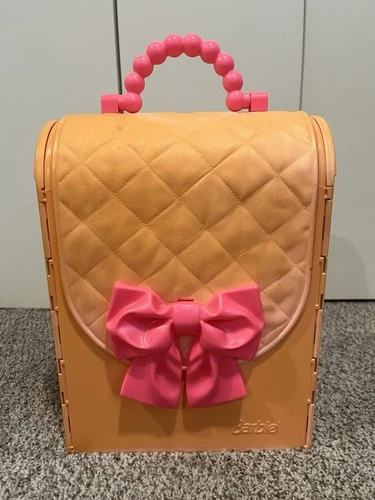 Vintage 1998 Mattel Barbie Bed And Bath Fold Out Purse Barbie Play Set