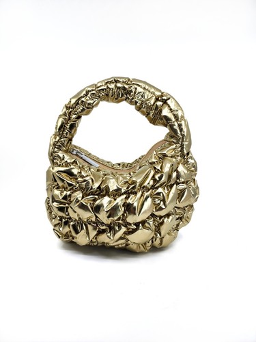 Mini bolso de mano acolchado metálico con acabado iridiscente HZ-10020 para mujer - Imagen 3 de 18