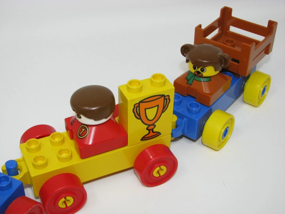 3 Vintage Lego Duplo SQUARE PEOPLE & DOG Minifigure, 3 Train Bases, Vintage Car - Image 2 of 2