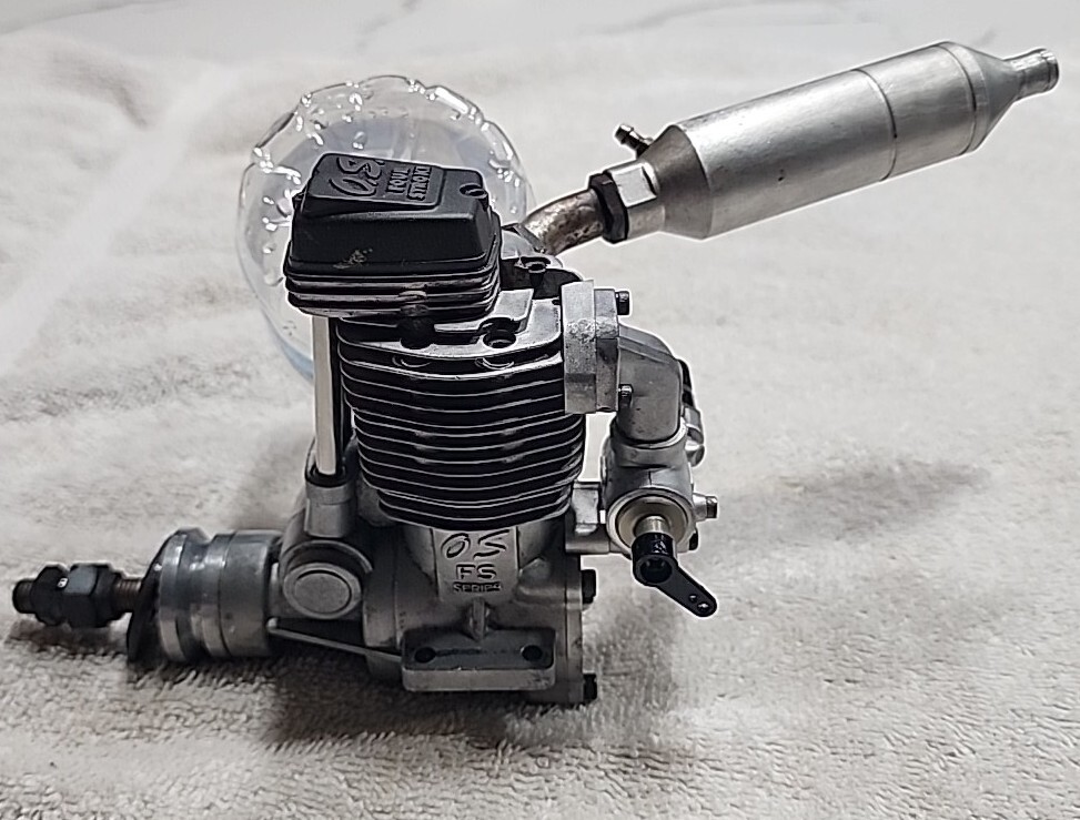 OS FS series 70 Surpass Four Stroke - Nice and clean engine OS FS series 70 Surpass Four Stroke - Nice and clean engine