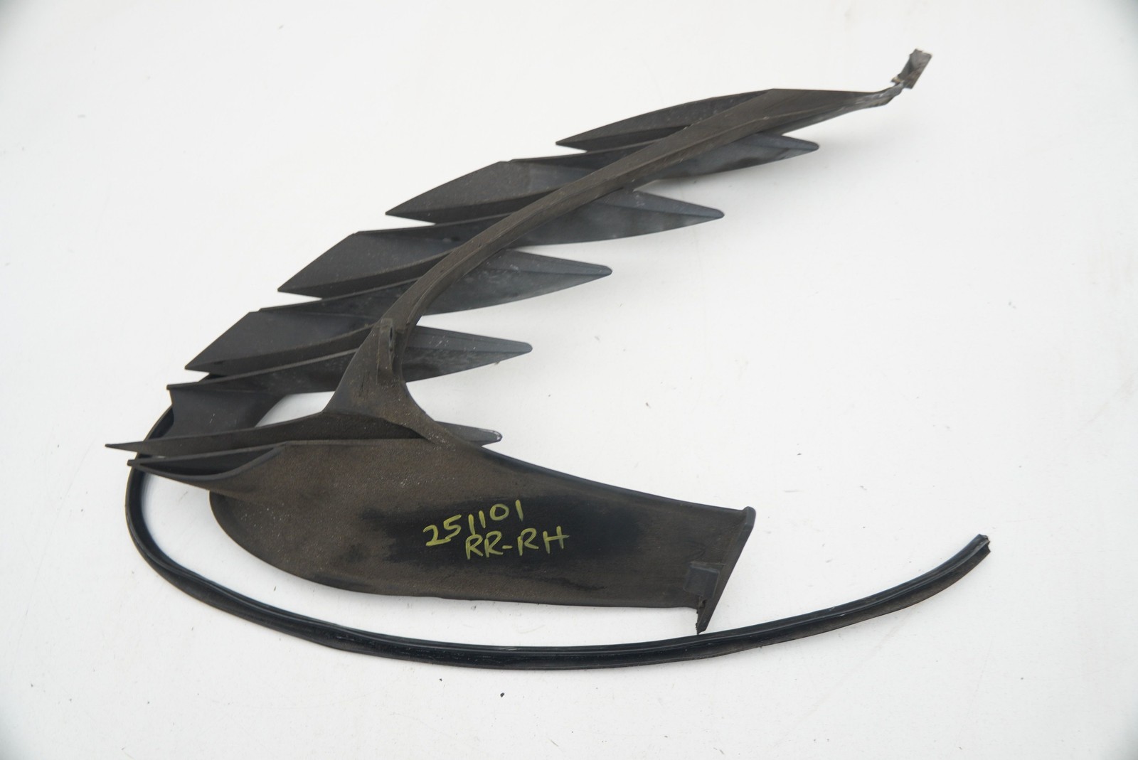 Rear Right Lower Quarter Intake Grille Trim E117B0126F Lotus Elise Exige *Note*