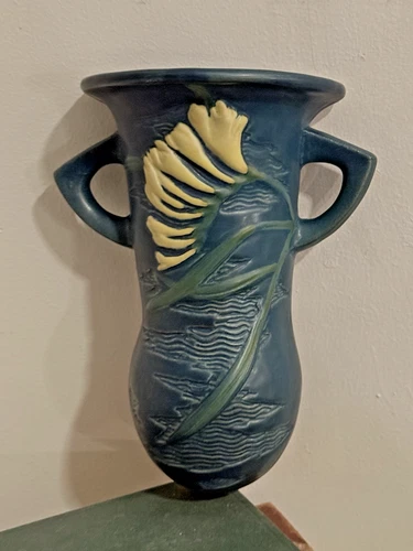 Roseville Pottery 1296-8 Blue Wall Pocket Cream Flower Arts & Crafts