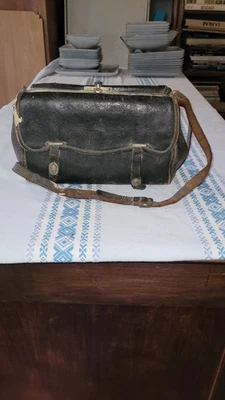 Sac à main cuir marron vintage ancien femme rétro a nettoyer et restaurer - Photo 1/4