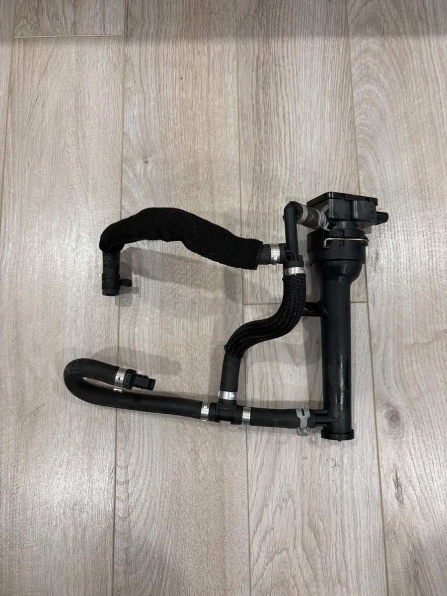 2013 - 2016 Ford Escape GV61-8C045-AA Coolant Level Sensor Stand